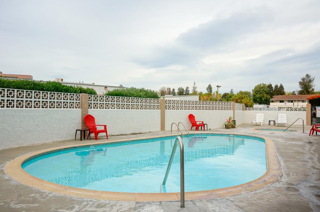Ez 8 Motel San Jose II المظهر الخارجي الصورة